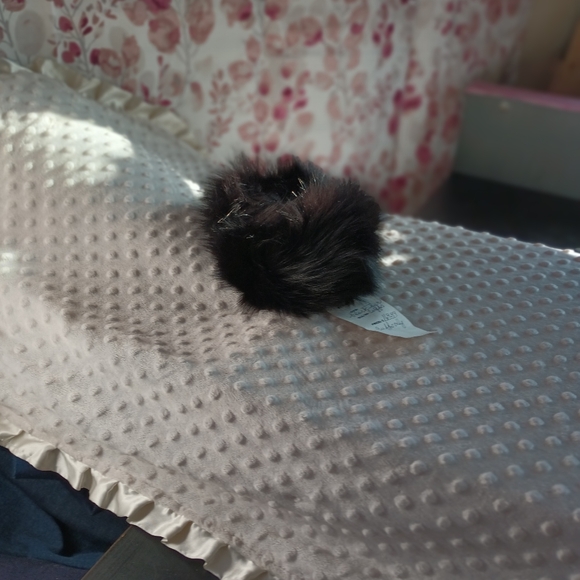 Animal Fur cuff - Picture 3 of 6